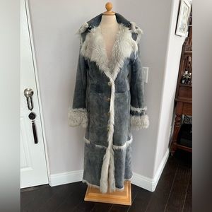 Rare Patrizia Pepe Lamb Fur Coat, Italian size 42, like new. From in Milan/Italy